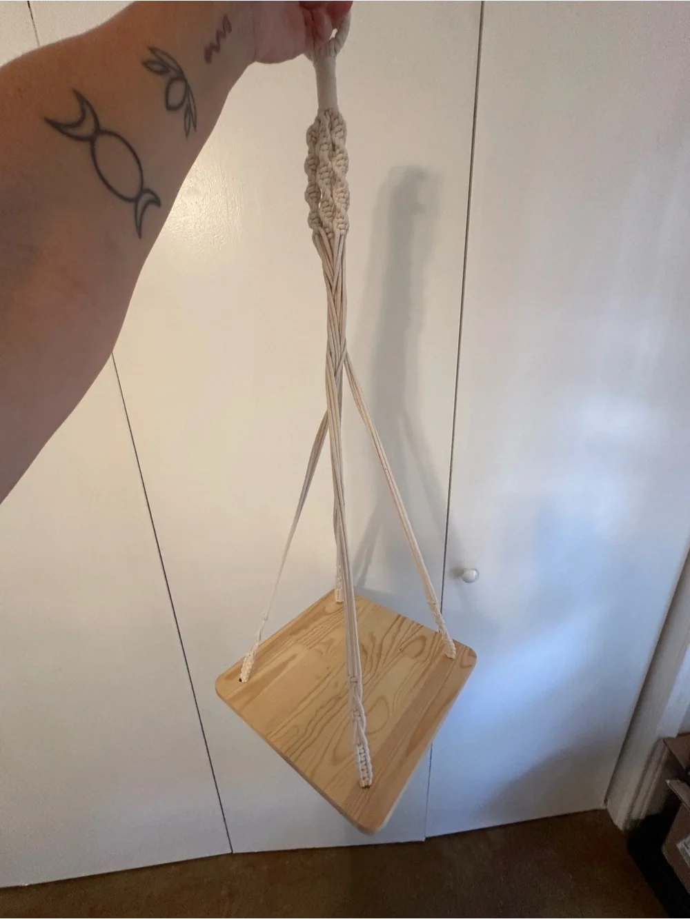 Wooden Hanging Swing Seat with Cream Rope